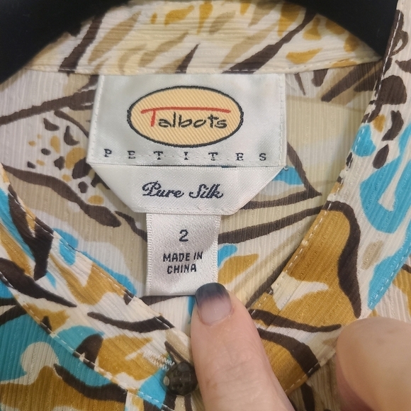 Talbots 100% silk blouse jewel buttons - Picture 4 of 6